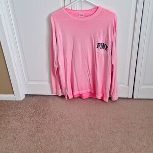 Pink tshirt